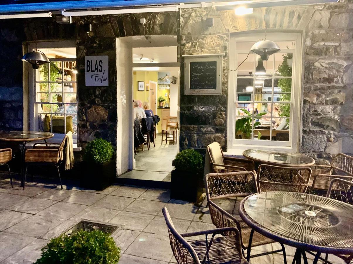Blas At Fronlas Cafe - The Heart Of Newport นิวพอร์ต ภายนอก รูปภาพ